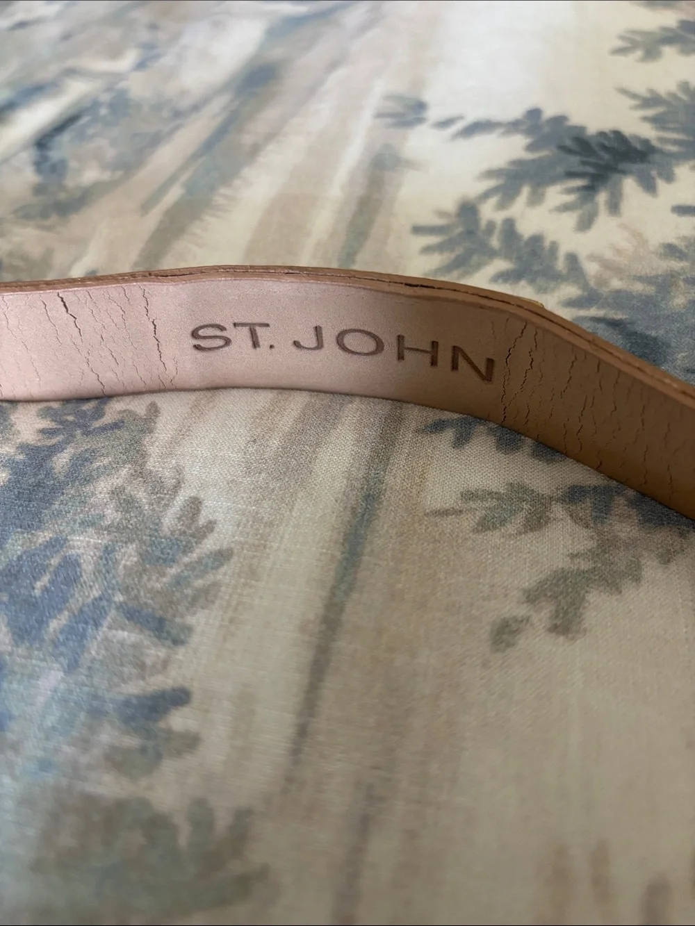 St. John Nude Skinny Leather Belt with Gold Pyramid Hardware